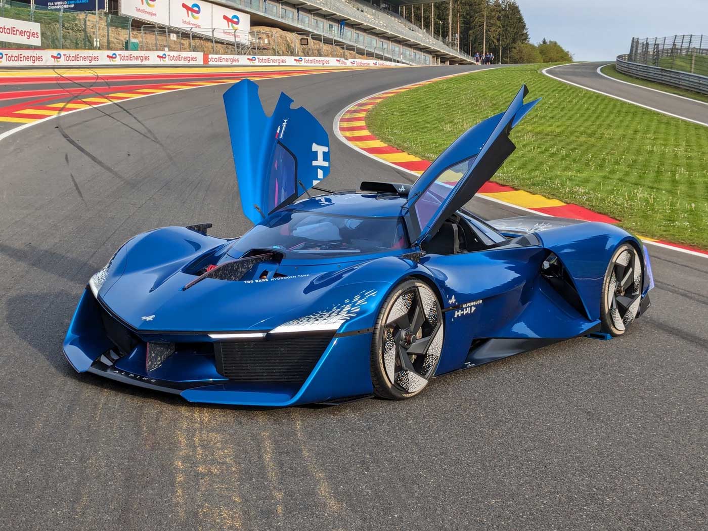 Alpine Exits WEC Hypercar Program, Halting Hydrogen Fuel Cells Effort