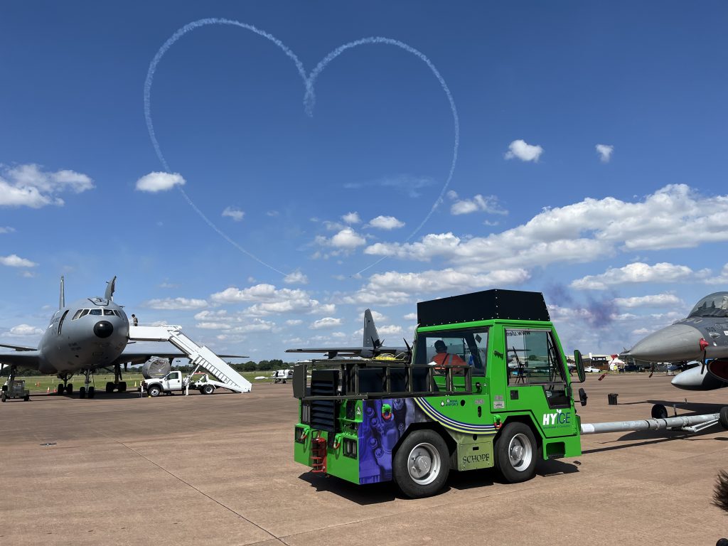 Hydrogen Fuel Cells Power Cleaner Airport Ground Support Equipment