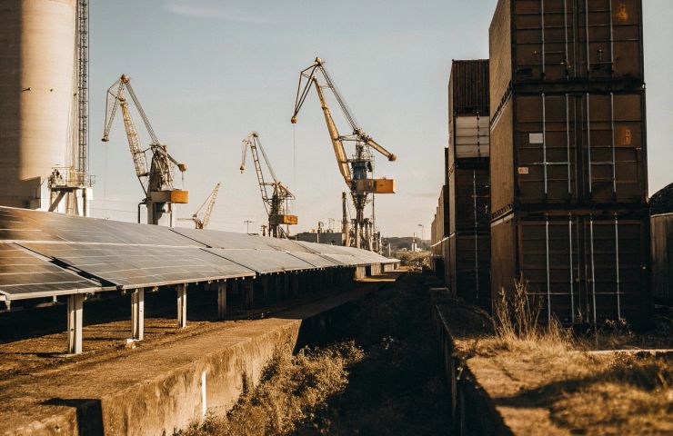 Hydrogen Fuel Cells Power Europe's Largest Inland Port in CO₂-Neutral First