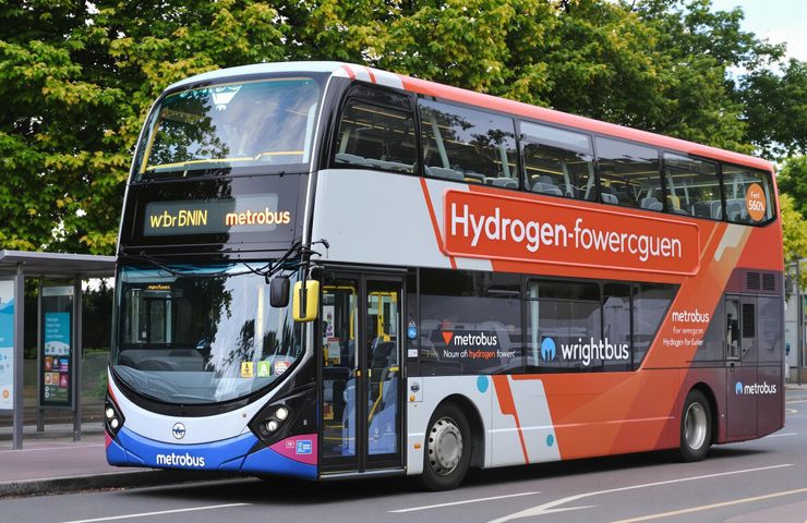 Hydrogen Fuel Cell Buses Roll Out in Surrey’s Clean Transport Overhaul