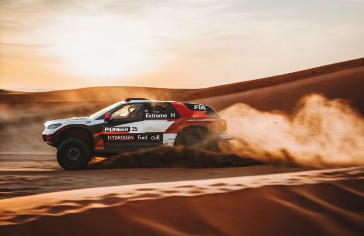 Hydrogen Fuel Cells in Off-Road Racing: Debut of FIA Extreme H World Cup in Saudi Arabia