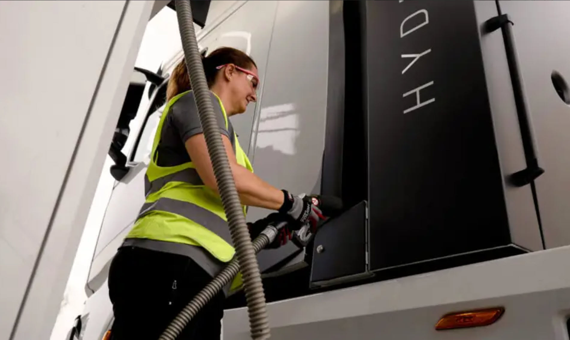Nikola Surpasses Q2 Sales with 72 Hydrogen Trucks
