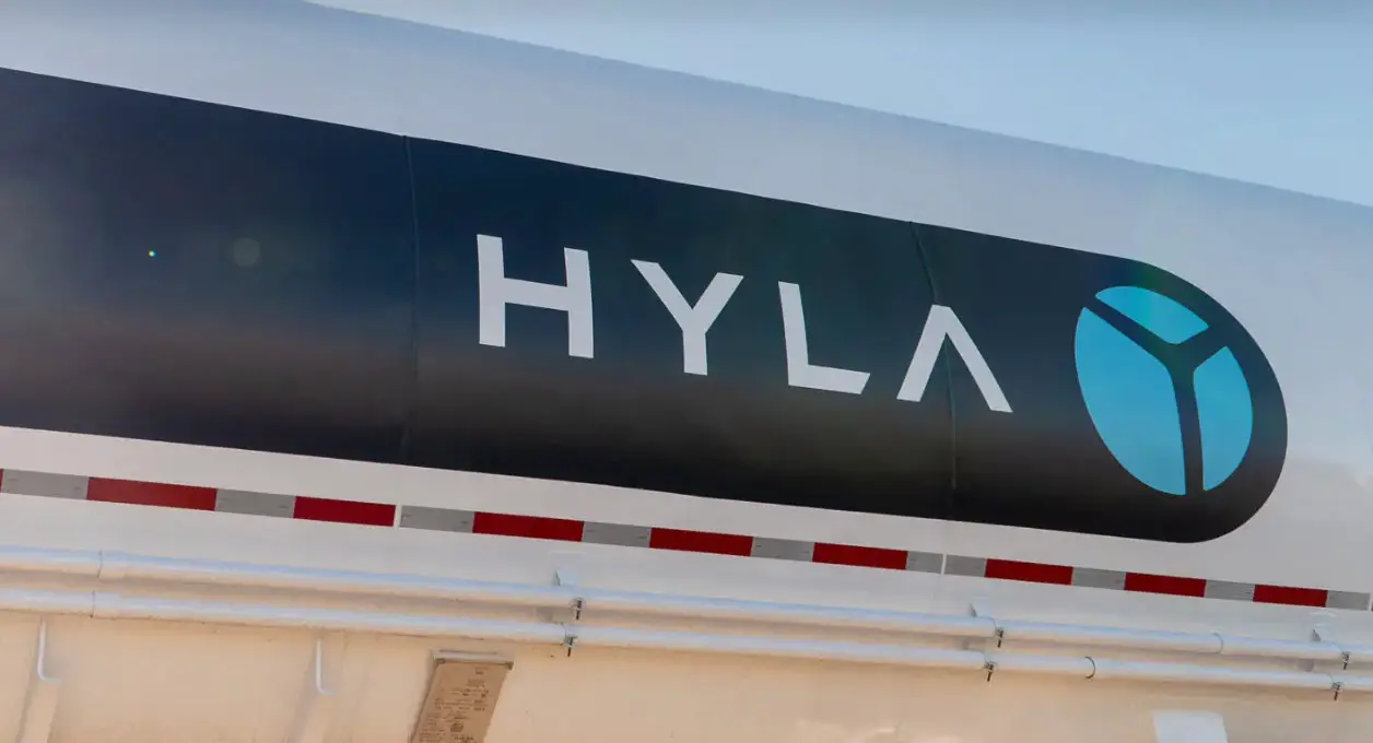 New Nikola HYLA Hydrogen Station Along California's I-5