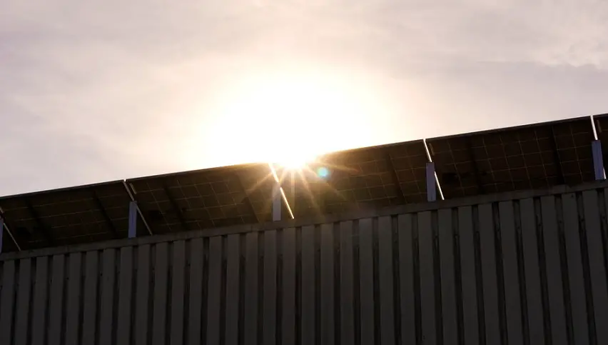 Artificial intelligence technology improves accuracy of solar forecasting