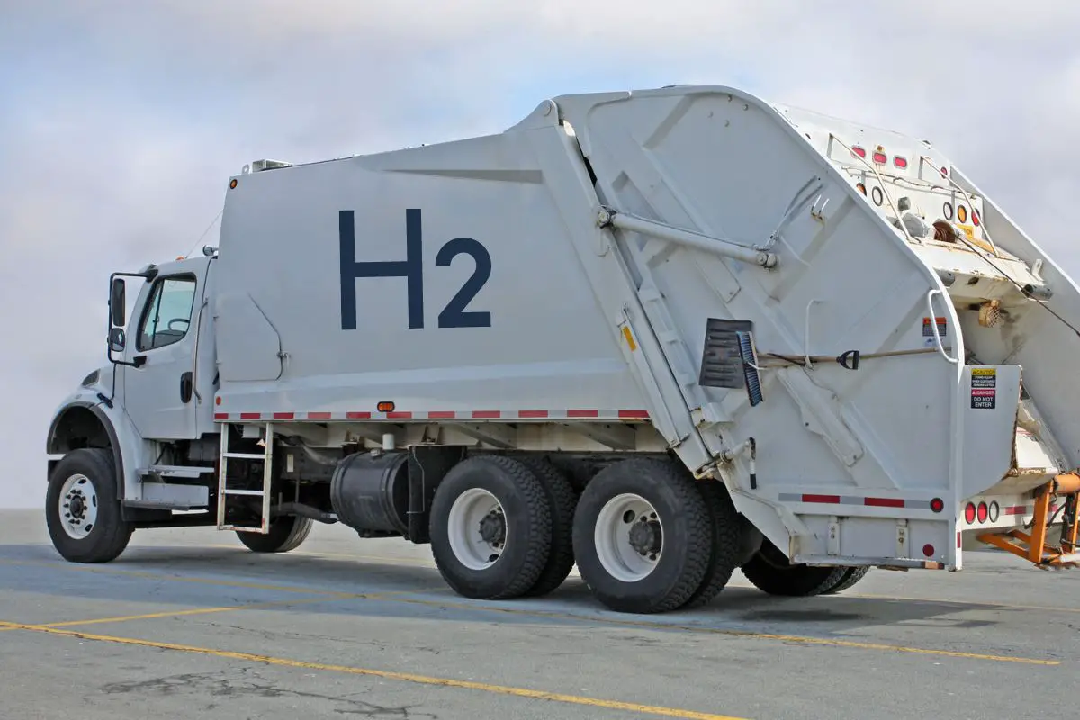 H2X to supply hydrogen fuel trucks to Renova for waste management collection - H2 News