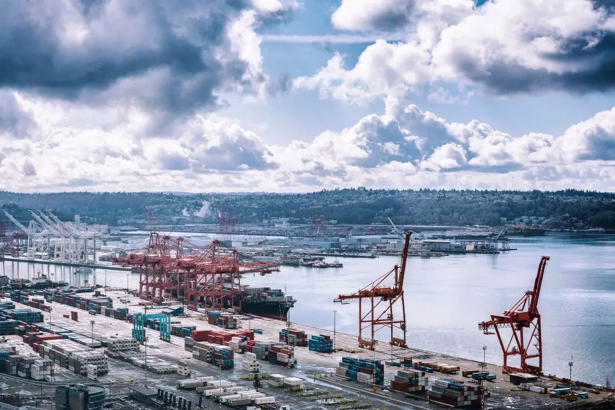 Port of Seattle green hydrogen fuel project with DOE funding