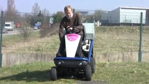 MaHyTec creates world’s first hydrogen-powered riding lawnmower - Hydrogen Fuel News