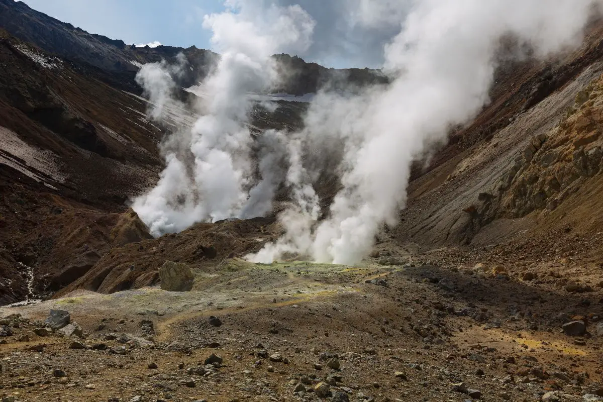Enough geothermal energy to power the globe could be unlocked by Innovative drilling tech - H2 News