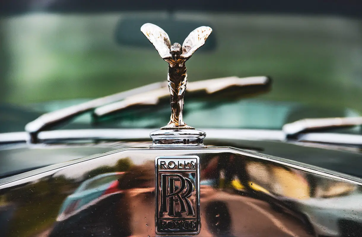 Rolls-Royce Ponders Making Some EVs into Hydrogen Cars