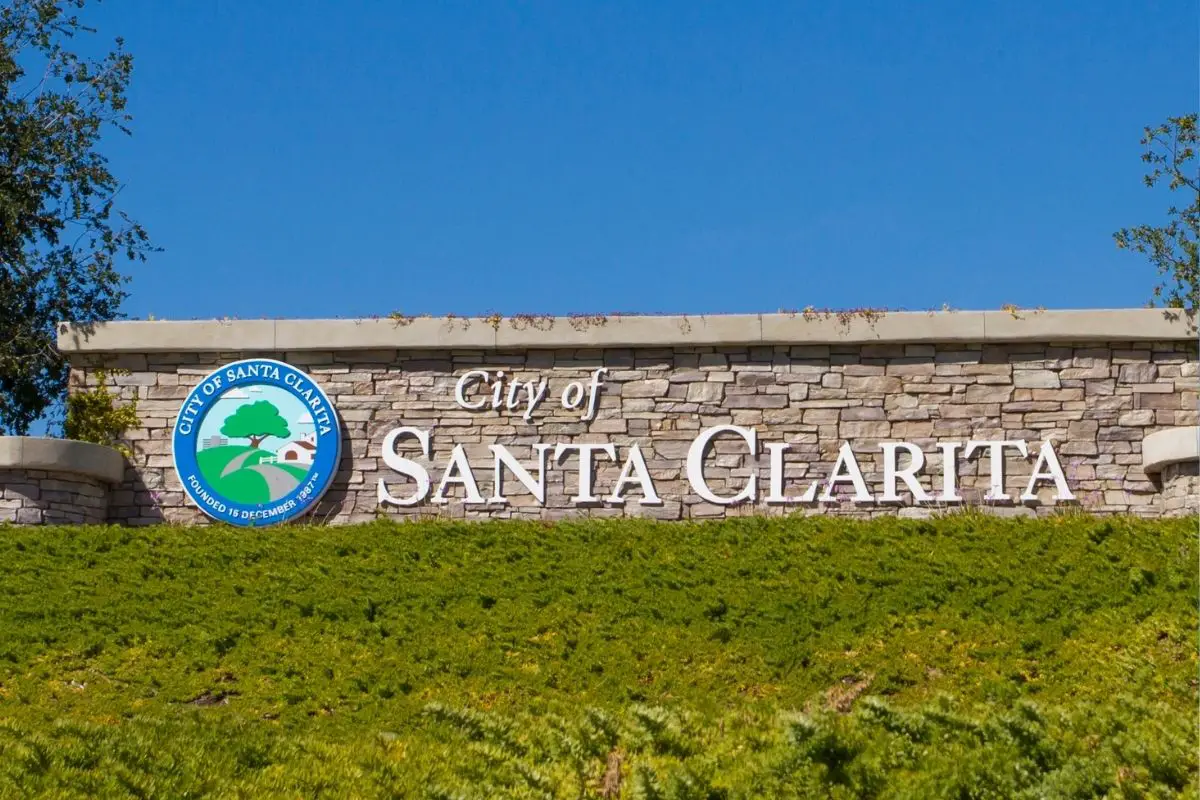 Santa Clarita to use hydrogen fuel cells as backup power for traffic lights
