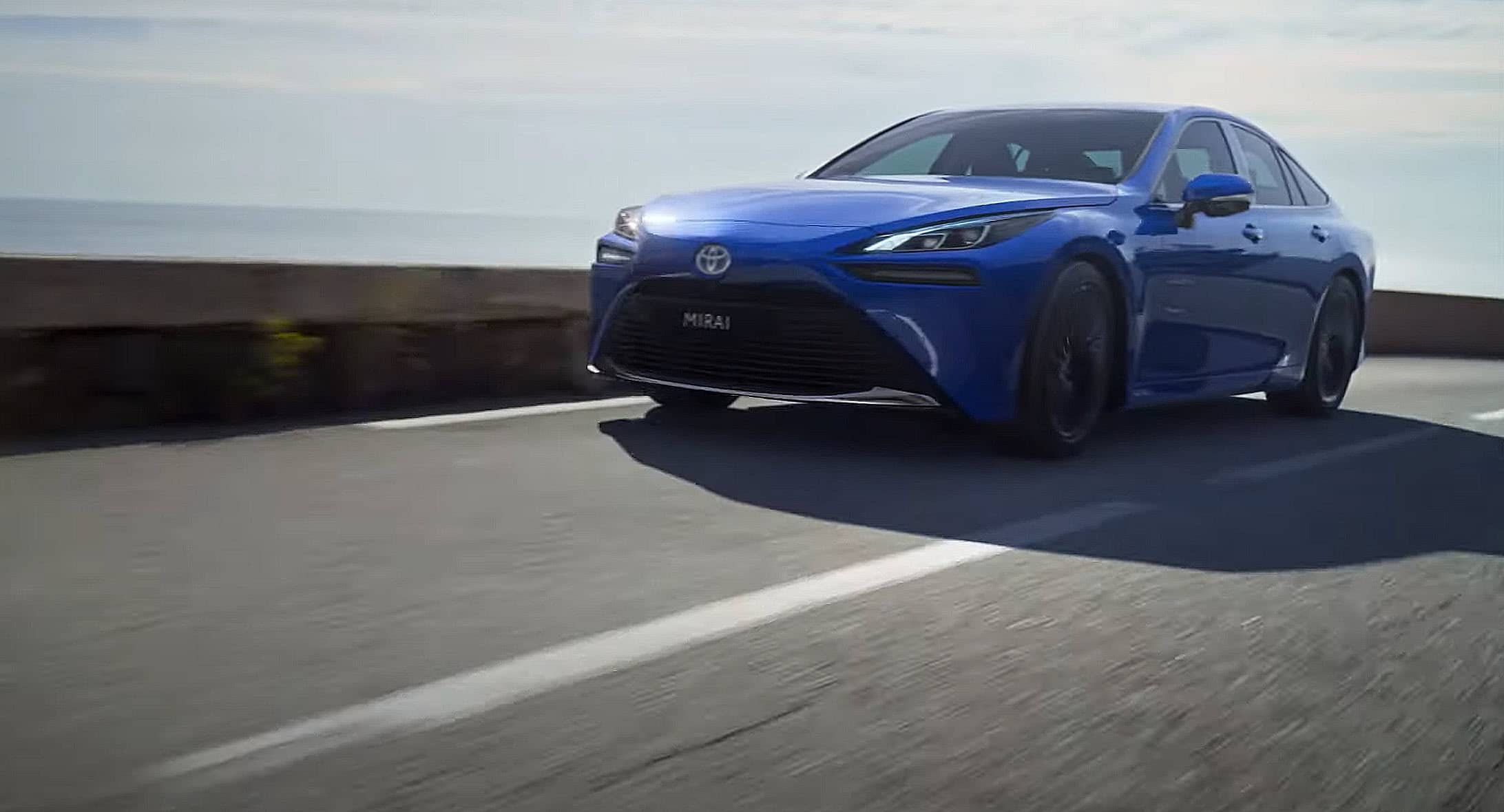 Toyota announces 2022 Mirai hydrogen car pricing - H2 News