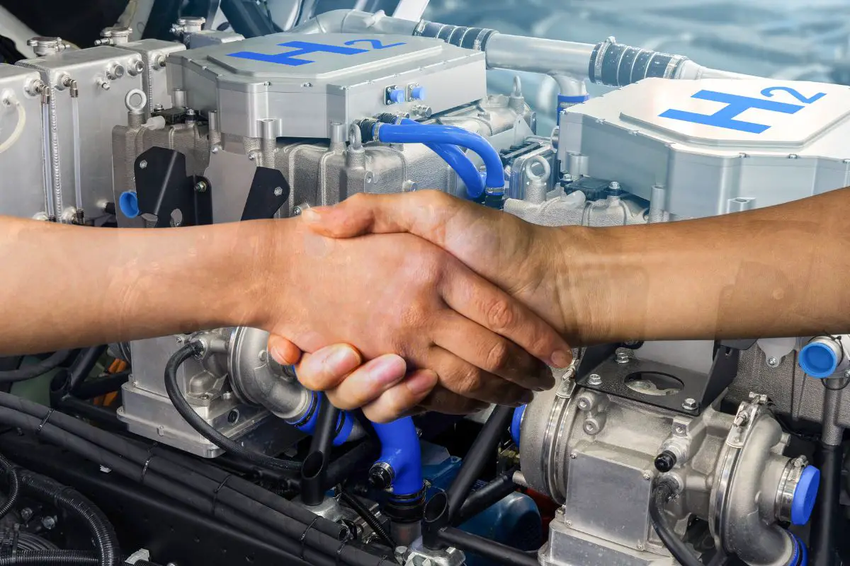 General Motors to provide hydrogen fuel cells to Autocar heavy vehicles - H2 News