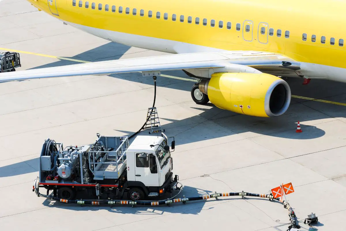 Liquid hydrogen fuel aircraft refueling infrastructure next on ZeroAvia’s list - H2 News