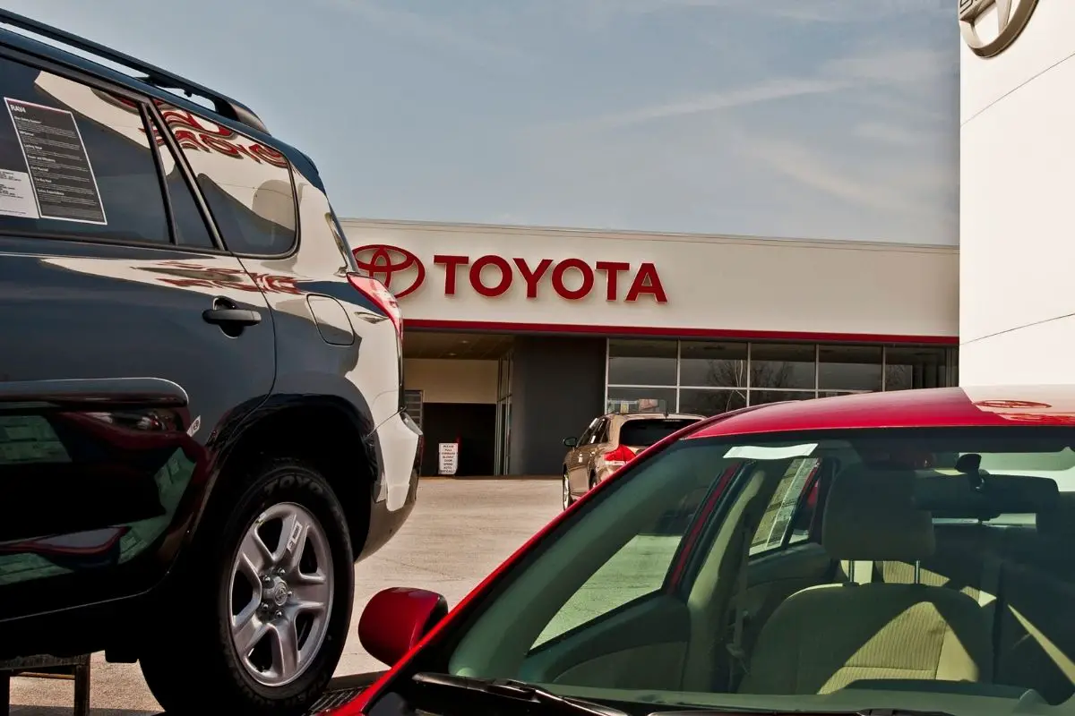 Two Toyota hydrogen car models to roll out in 2023