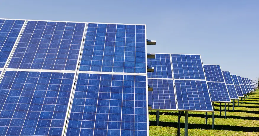 US solar power brokse all its records last year