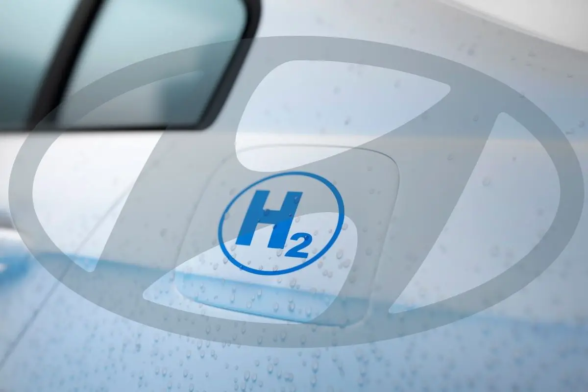 Hyundai backs hydrogen cars despite being a decade behind