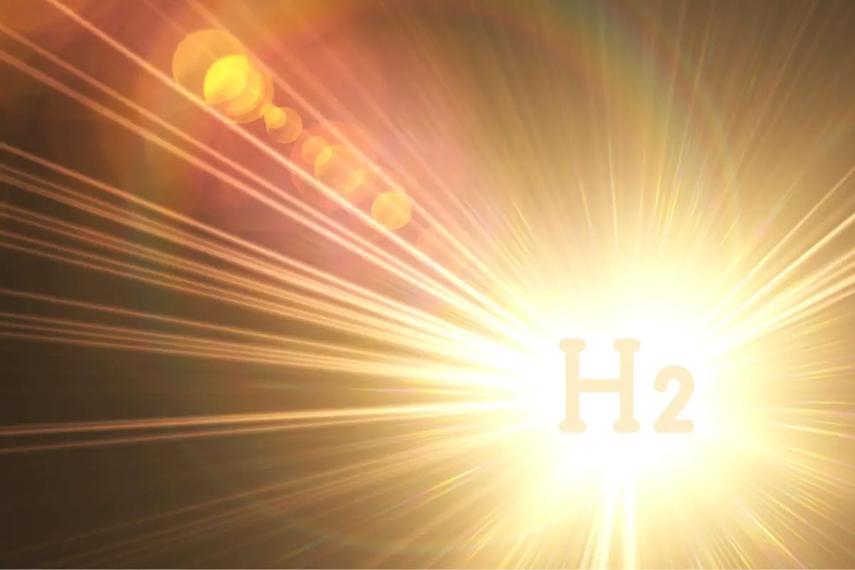 Novel one-step hydrogen fuel production method uses visible light - H2 News
