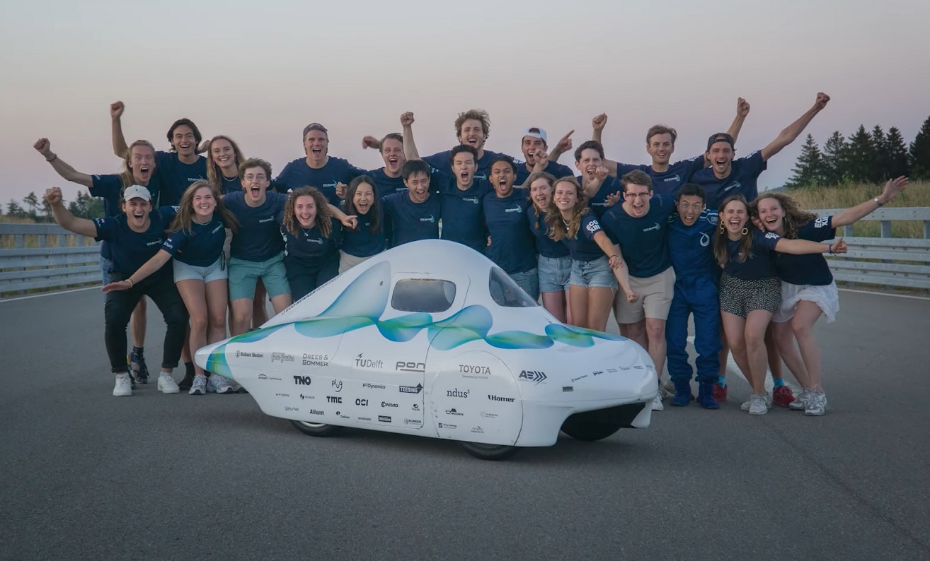 hydrogen car - Wereldrecordpoging Vlog #5 - We hebben het gehaald!!! - ECO-Runner Team Delft - YouTube