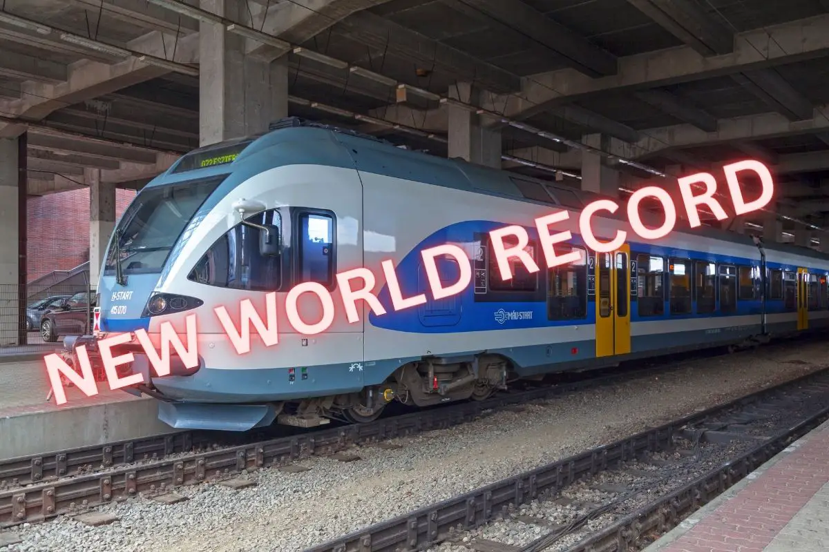 FLIRT H2 hydrogen train sets new Guinness World Record - H2 News