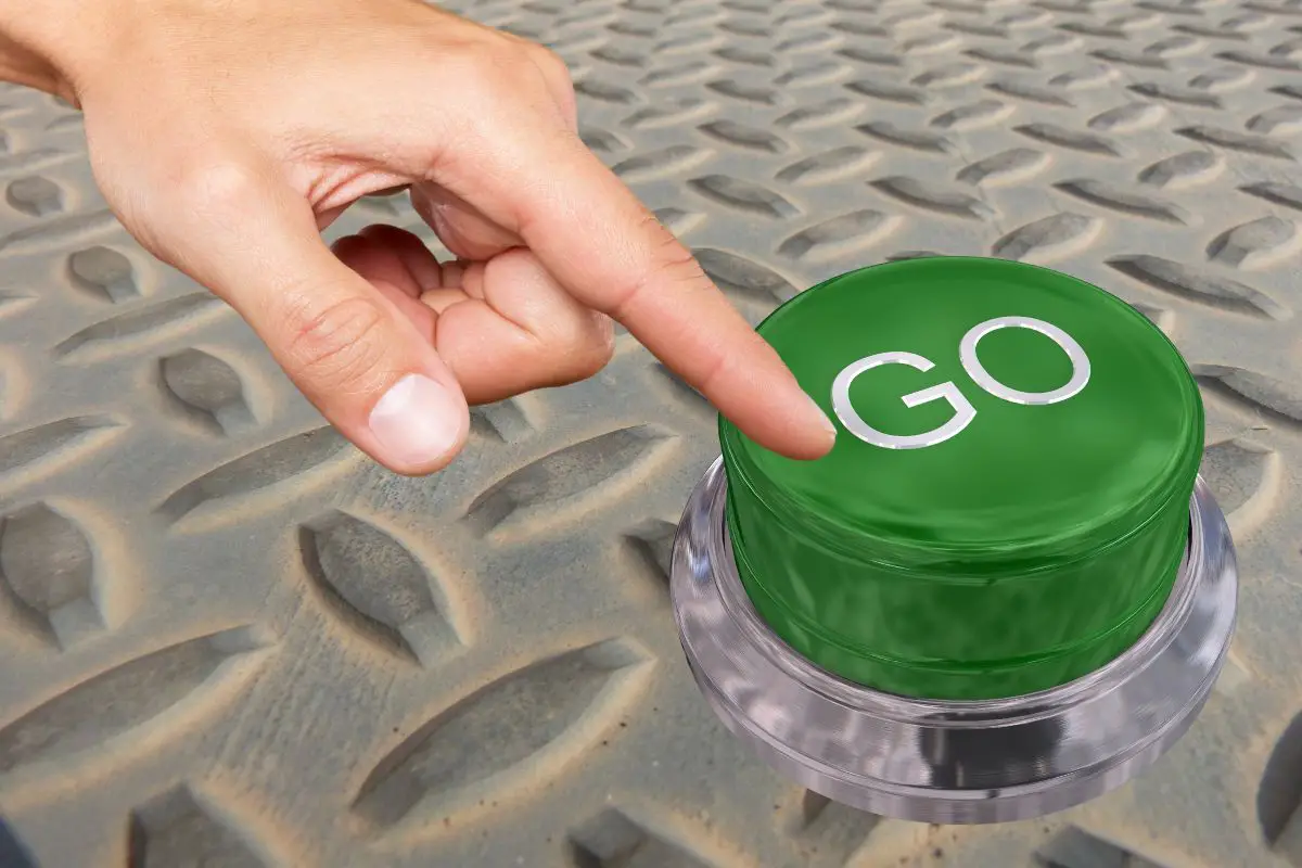 Plug Power hits “Go” button on largest liquid green H2 plant in the US - H2 News