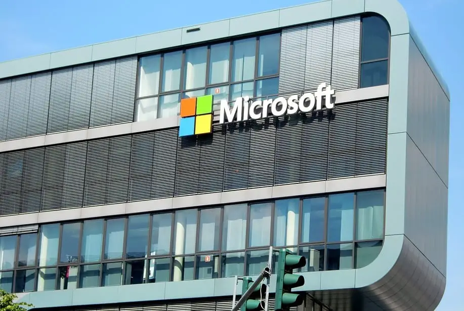 Microsoft has begun testing new natural gas fuel cells