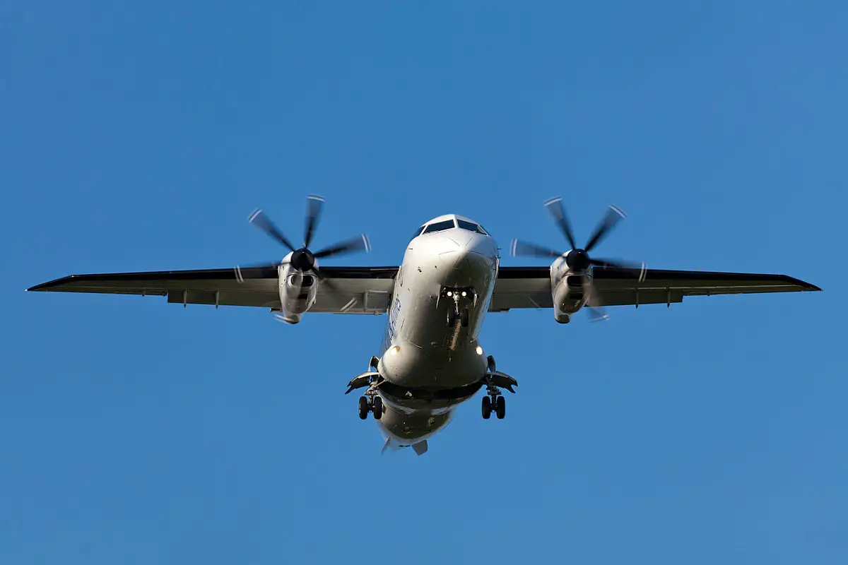 Hydrogen fuel cell plane - Image of a Dornier 328-100 Aircraft