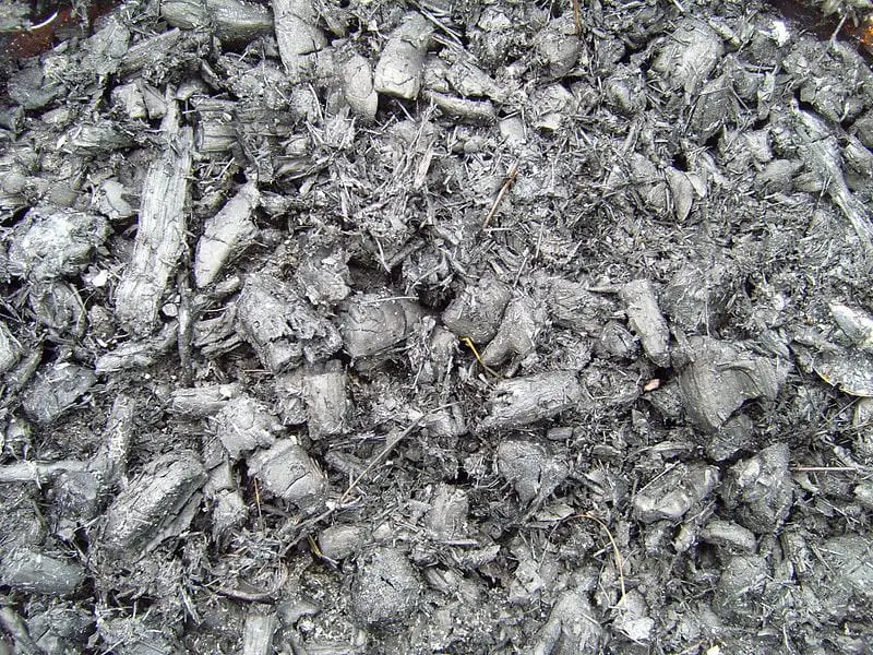 Ash as a source of hydrogen fuel