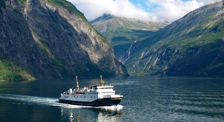 Emission-free ferry headed to Geiranger fjord