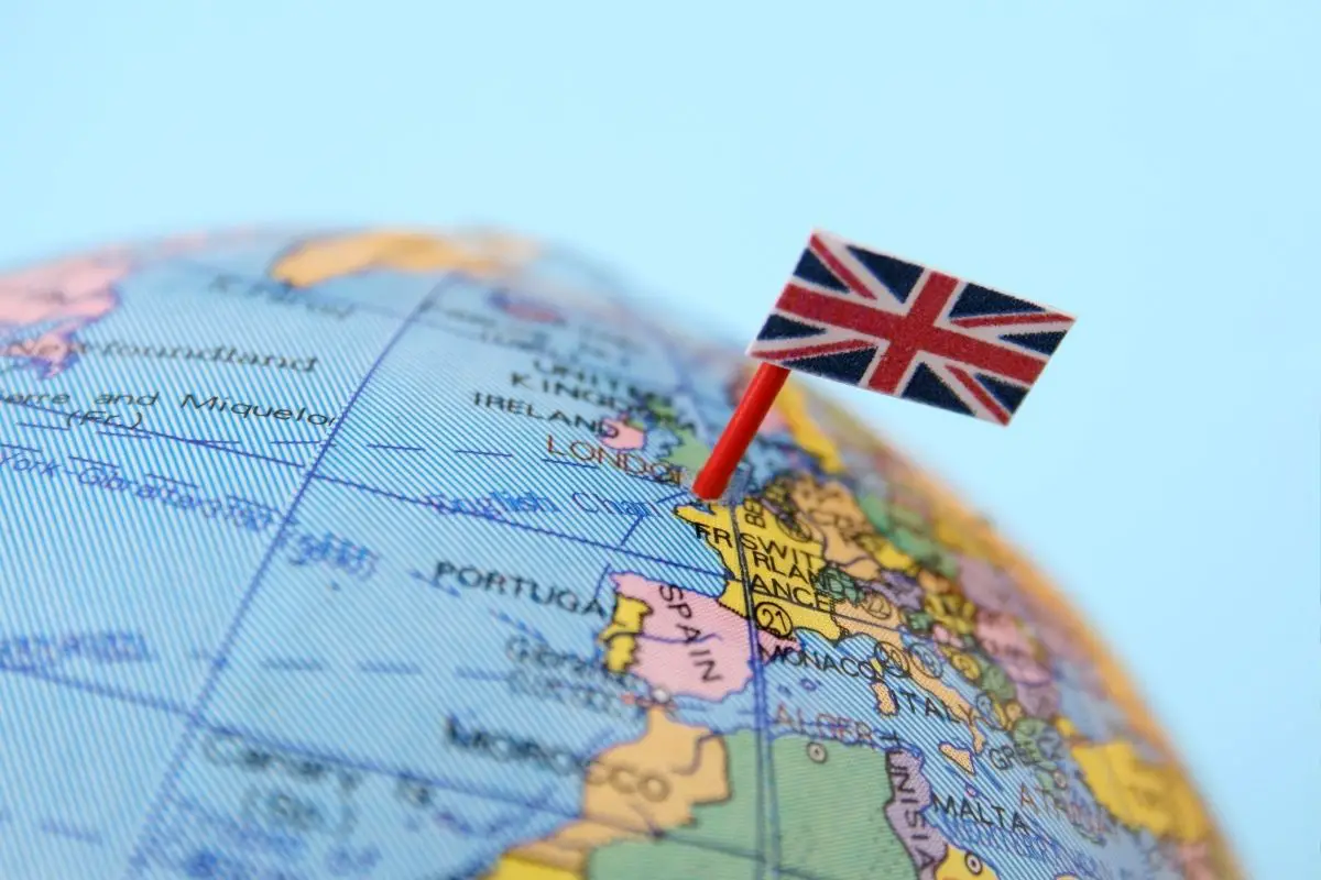 Hypoint opens hydrogen fuel cell plant in the United Kingdom - H2 News
