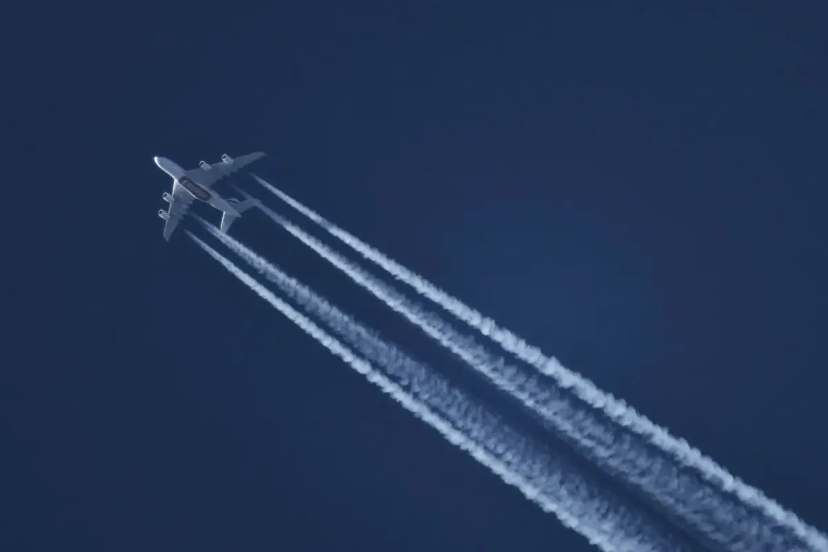 Airbus uses hydrogen plane for its Blue Condor contrail study - H2 News