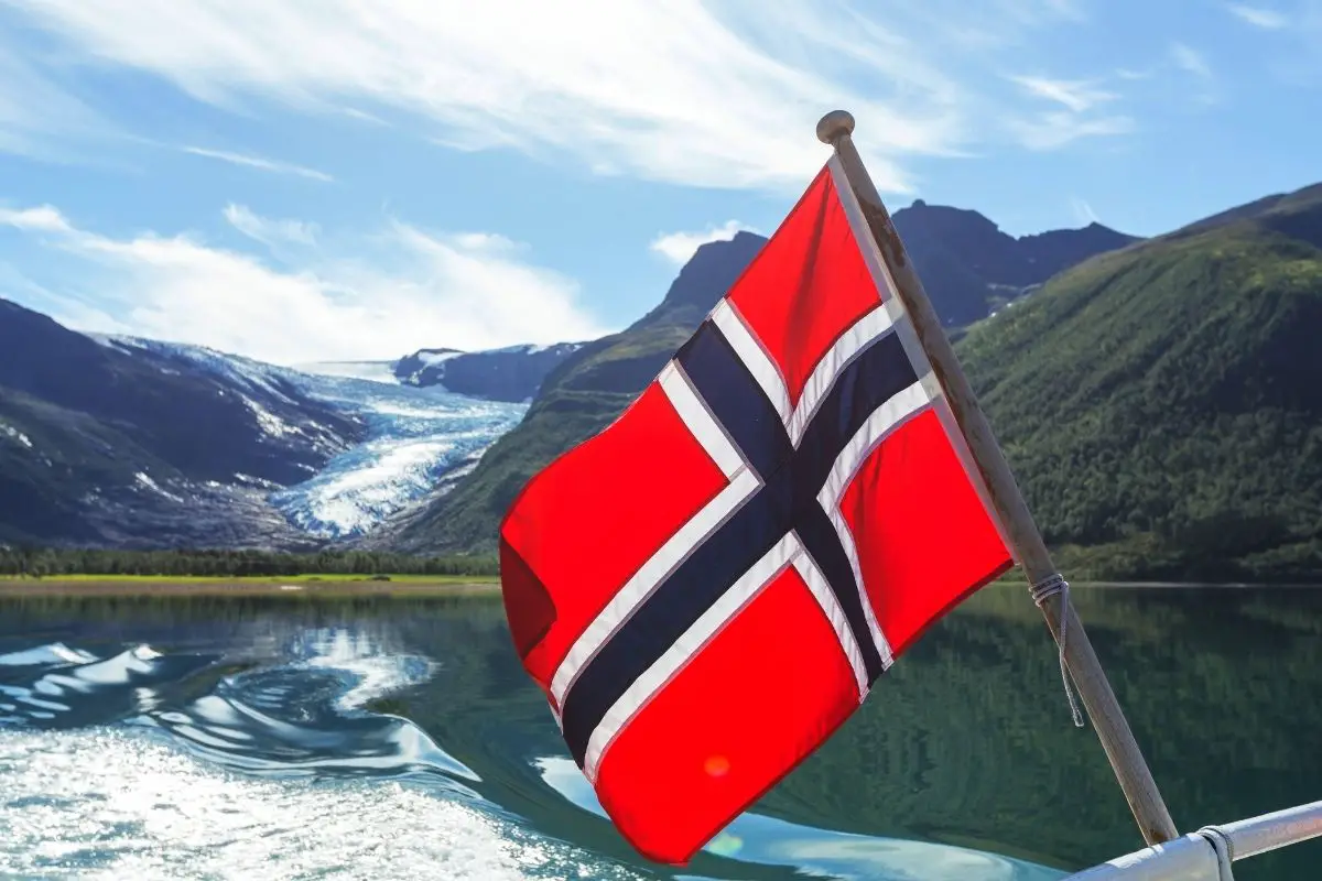 High-speed hydrogen fuel cell boat to be built in Norway