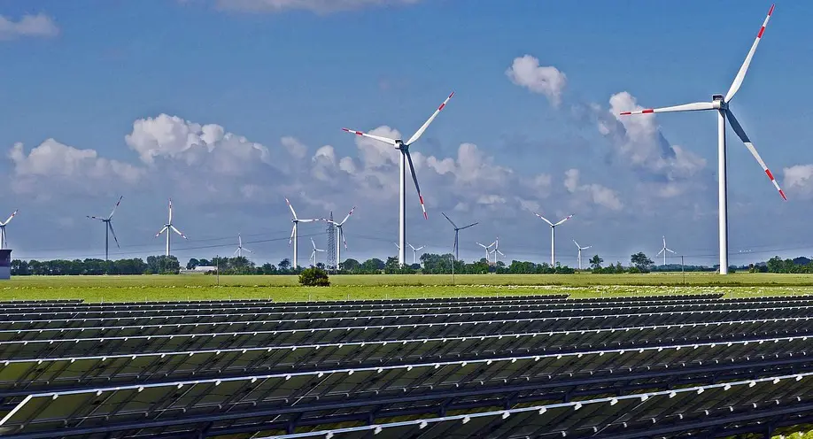 US renewable energy provided 100% of new power generation capacity