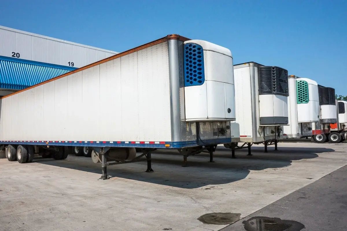 Refrigerated hydrogen fuel cell trailer rolls out for road testing
