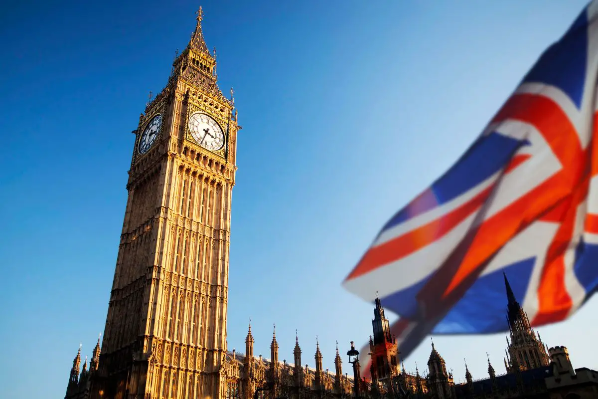 new Carbon Trust Clean hydrogen accelerator backed by UK government  - H2 News