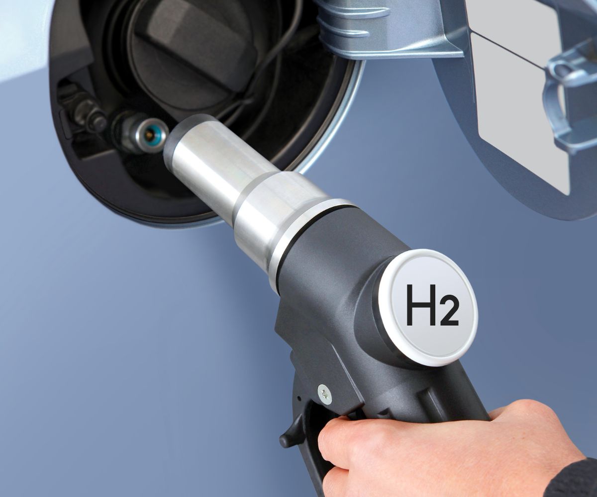 Why is California building a refueling network for hydrogen cars nobody uses?
