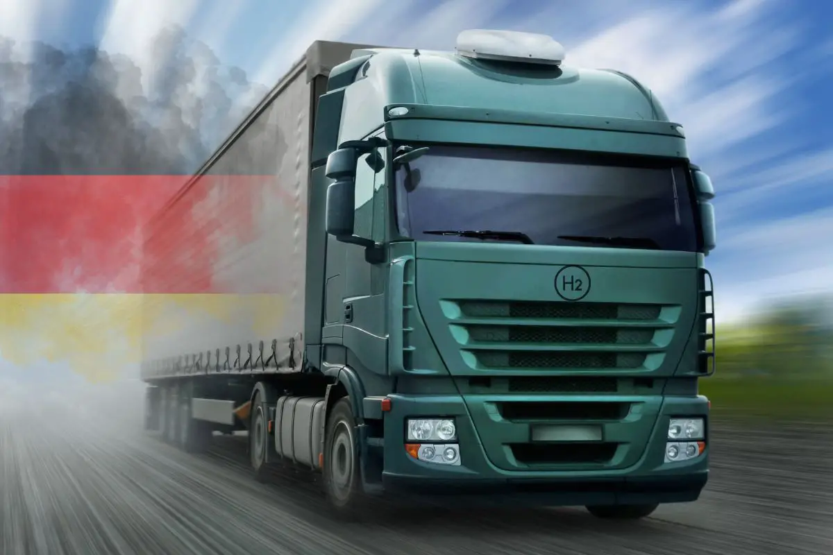 Daimler hydrogen trucks will be driving on German roads in 2024 - H2 News
