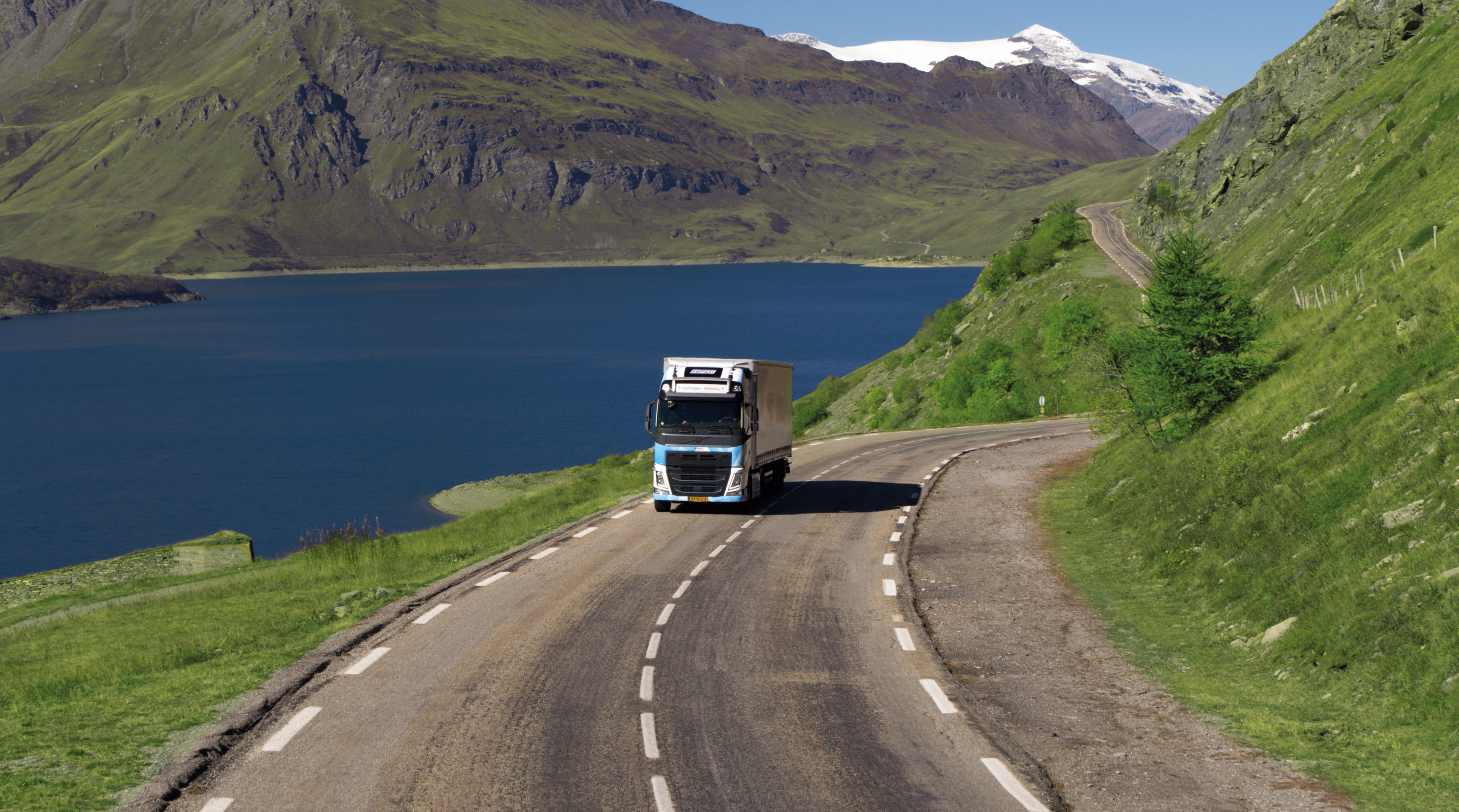 Hydrogen fuel in heavy vehicle sector to meet 2050 target