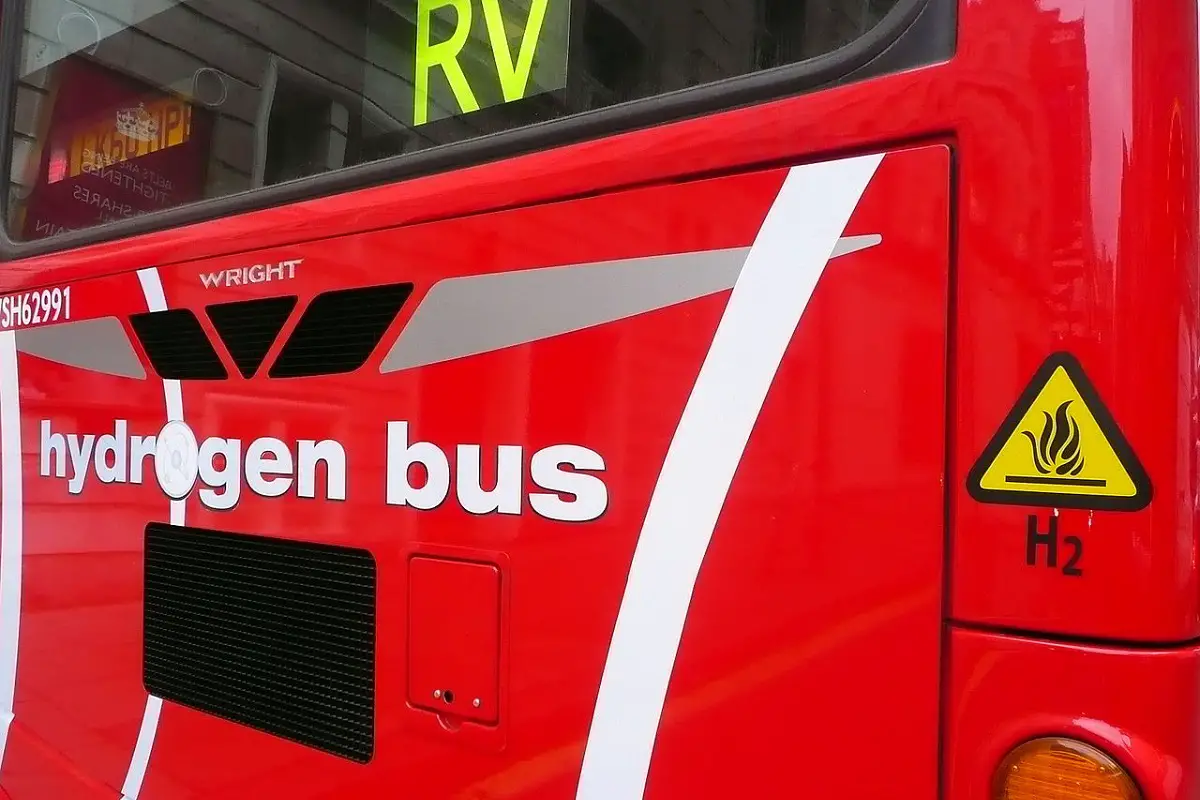 Wrightbus plans to develop green hydrogen production plant in Ballymena - H2 News