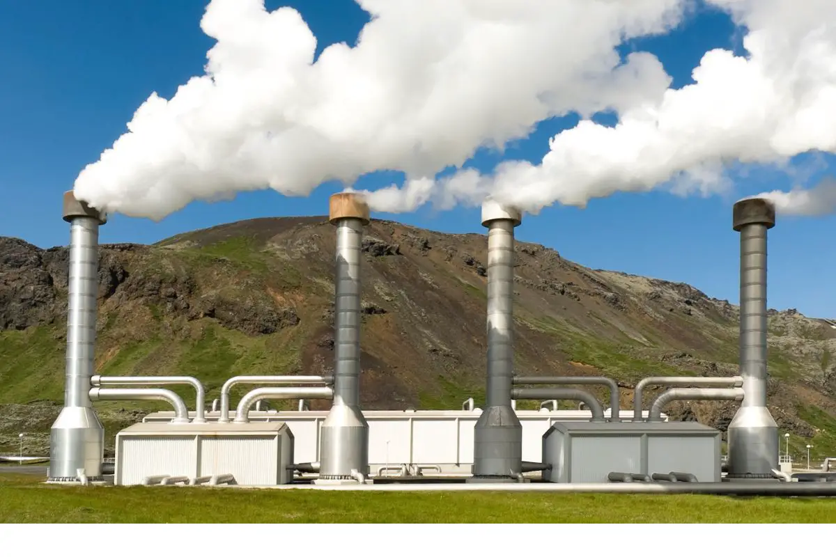 Geothermal energy is harnessed by Canadian battery factory - H2 News
