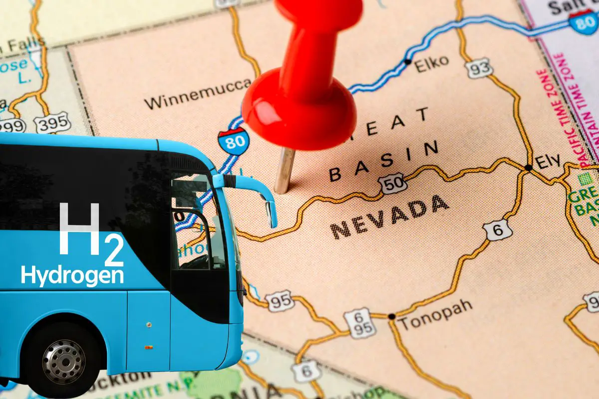 RTC hydrogen fuel cell bus unveiled in special Nevada ceremony - H2 News