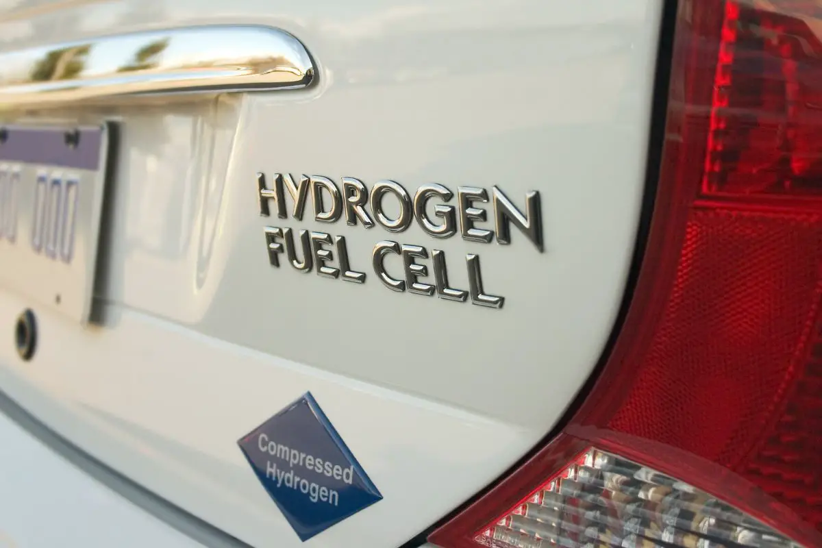 Are hydrogen cars the solution to the expected lithium shortage? - H2 News