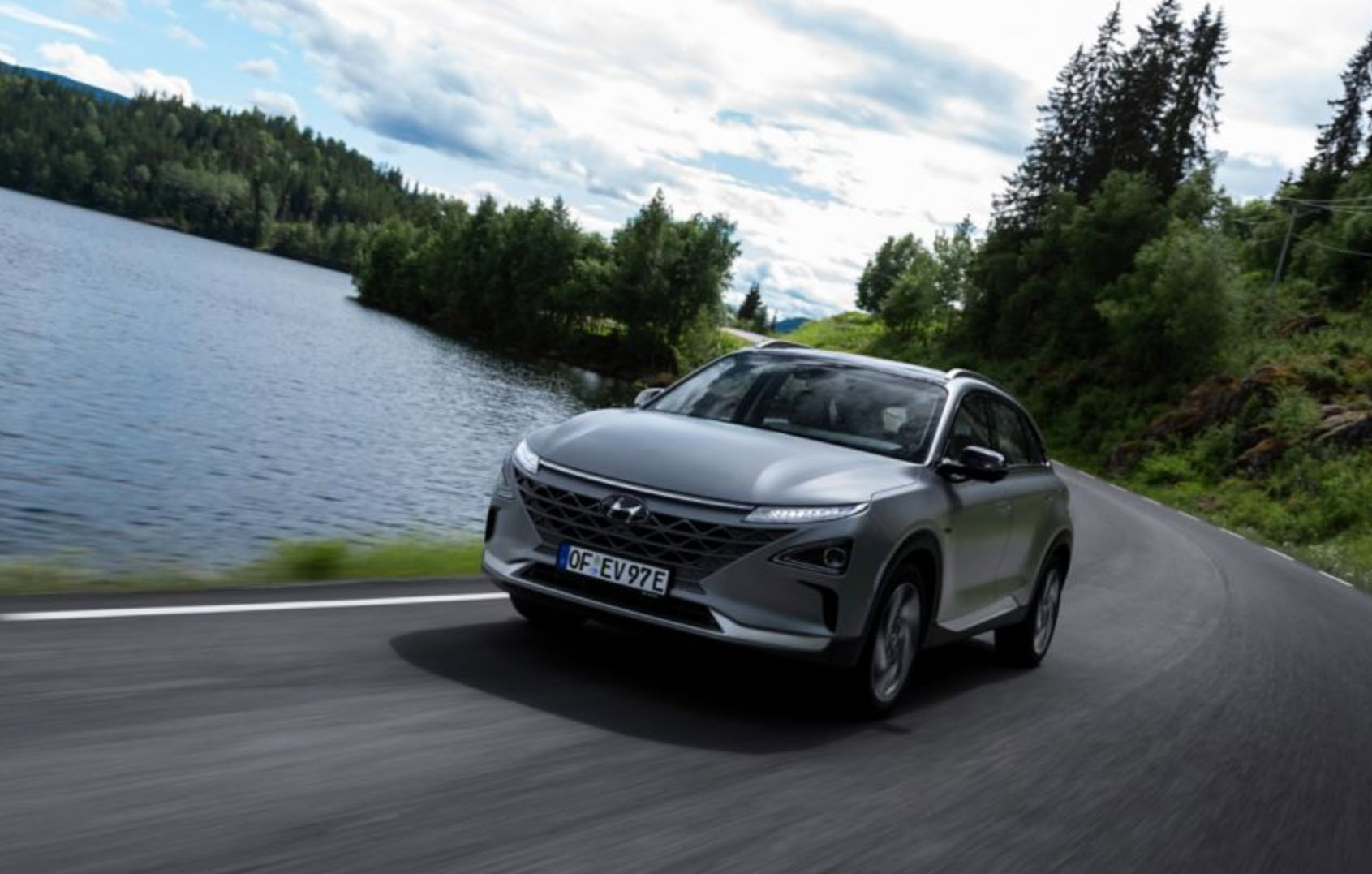 Weak sales in hydrogen fuel cell cars chip away at Toyota and Hyundai push - H2 News